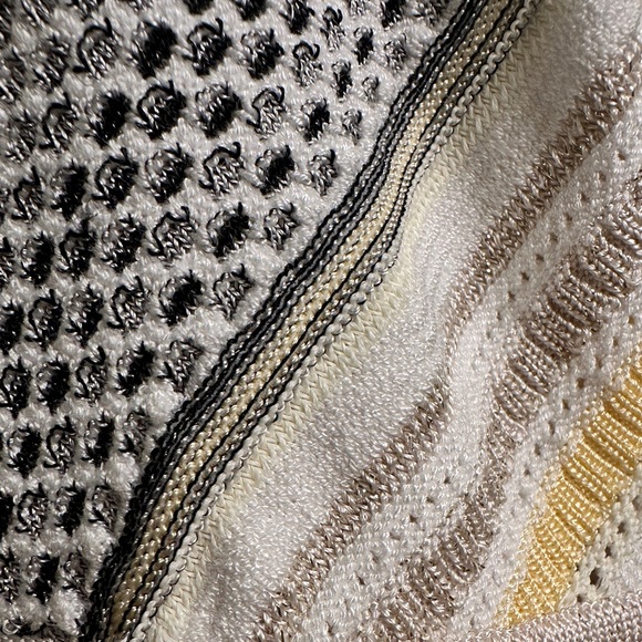 White House Black Market Sleeveless Sweater Tank Size XS Striped - Picture 11 of 15